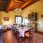 Escape To Vineyards, Elba